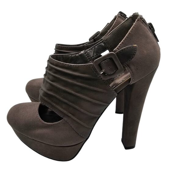 Vintage Y2K Qupid Womens Sz 7 Platform High Heels Taupe Ankle Strap - Picture 1 of 6